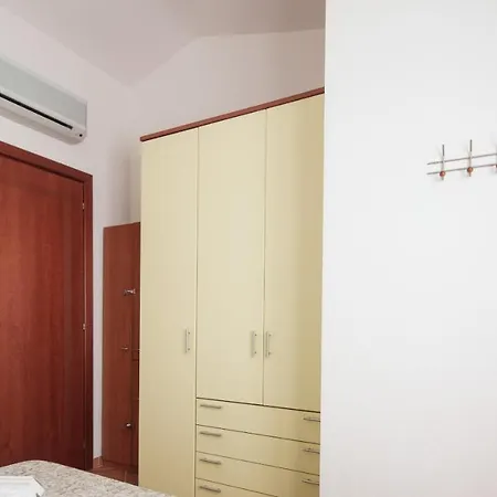 Carlotta's House דירה אולביה